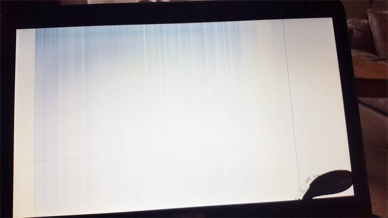 Cách tự sửa màn hình laptop bị chảy mực & những điều cần lưu ý 1 2603 cach tu sua man hinh laptop bi chay muc nhung dieu can luu y 1